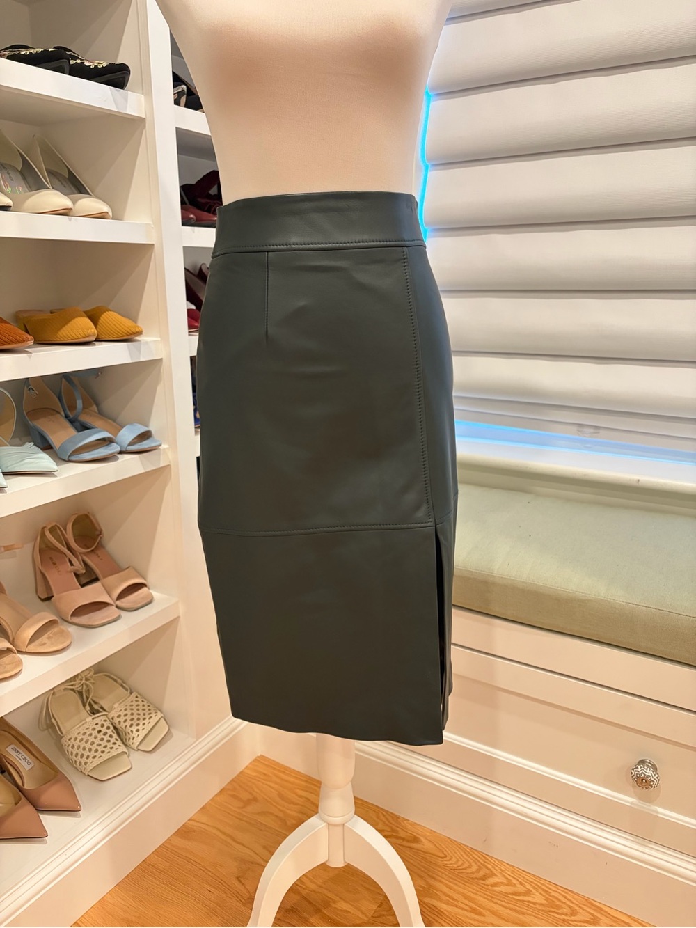 NWT Boss Olive Green Leather Pencil Skirt SZ 2